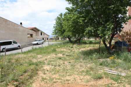 Opportunity, land for sale located in Tortellà, with all services. - 3