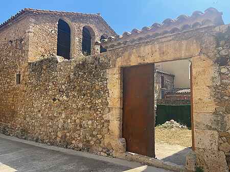 Casa de pueblo para restaurar, situada en Crespià. - 8