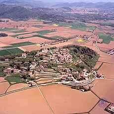 Màgnific terreny urbanitzable, situat a la Vall d'en Bas.