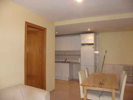 Apartment for sale located in the town of Besalú. - 2