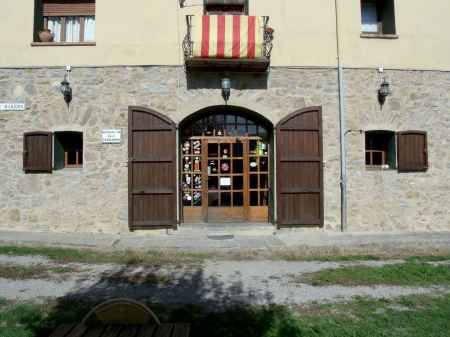 Restaurant for sale located in Ripollès, with a living space... - 0