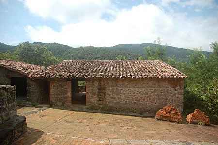 Autentica masia de 2.000m2, situada en la Garrotxa. - 1