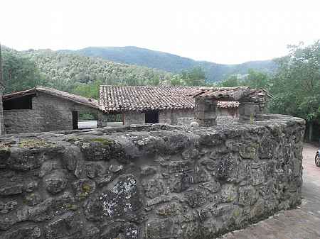Autentica masia de 2.000m2, situada en la Garrotxa. - 8