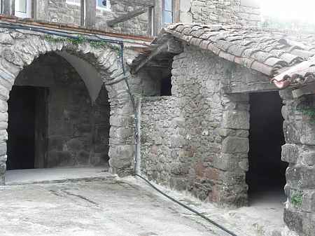 Autentica masia de 2.000m2, situada en la Garrotxa. - 6