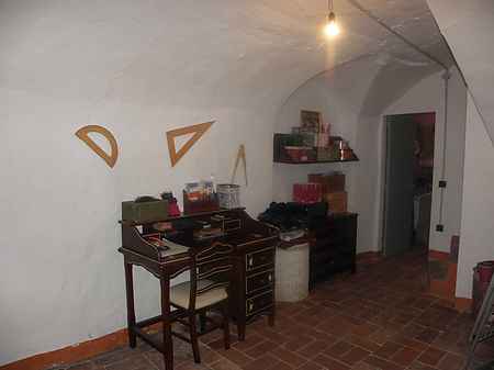 Casa de pueblo situada en el casco antiguo en Besalú. - 1