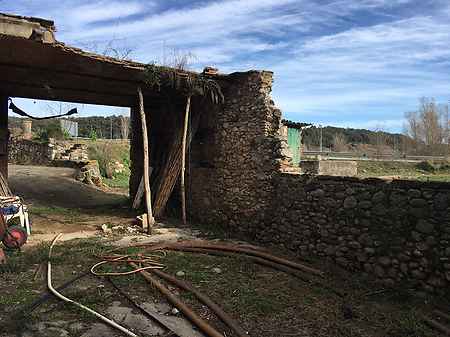 Townhouse for restoration located in La Garrotxa. - 7