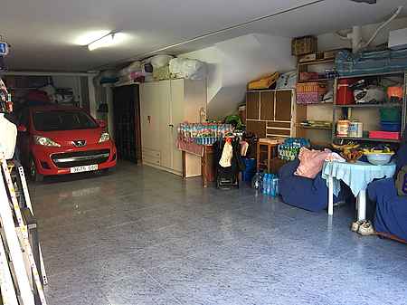 Casa adosada situada en el pueblo de Besalú. - 22