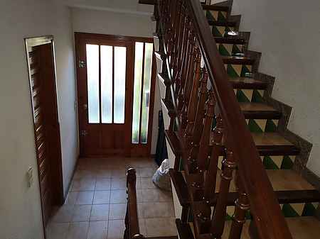 Casa aislada, situada en el pueblo de St Esteve d'en Bas. - 1