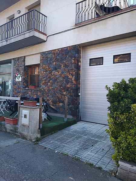 Casa aislada, situada en el pueblo de St Esteve d'en Bas. - 22