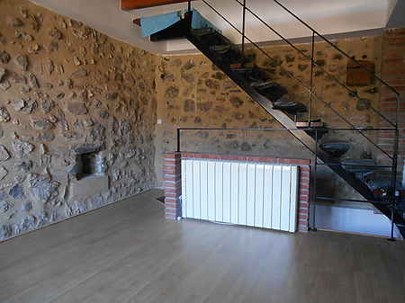 Casa de pueblo situada en Castellfollit de la Roca. - 8