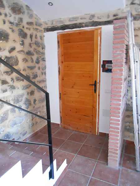 Casa de poble situada a Castellfollit de la Roca. - 1