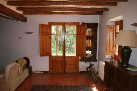 Renovated country house located in Sant Ferriol. - 13