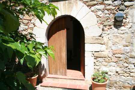 Masia en venda, situada a Sant Ferriol. - 1