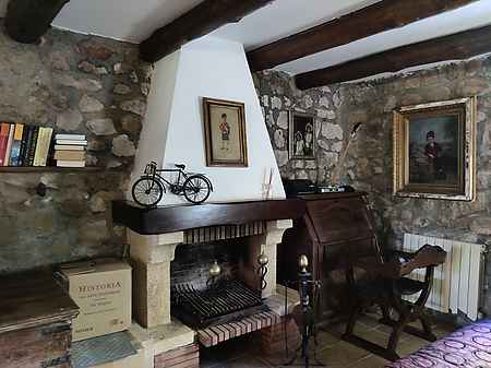 16th century farmhouse located between Pla de l'Estany and Garrotxa. - 10
