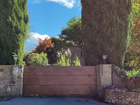 16th century farmhouse located between Pla de l'Estany and Garrotxa. - 26