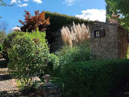 16th century farmhouse located between Pla de l'Estany and Garrotxa. - 4