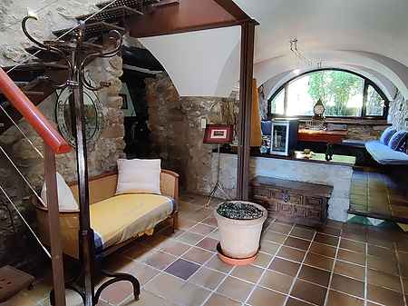 16th century farmhouse located between Pla de l'Estany and Garrotxa. - 6