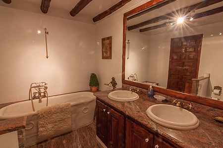 Magnificent country estate for sale located in La Garrotxa. - 5