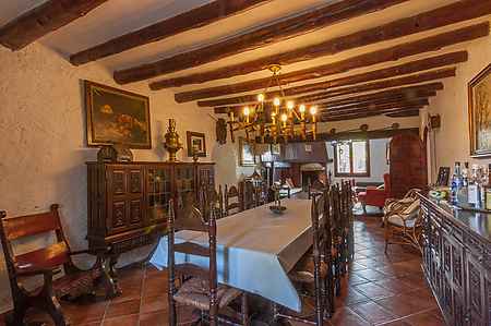 Magnificent country estate for sale located in La Garrotxa. - 3