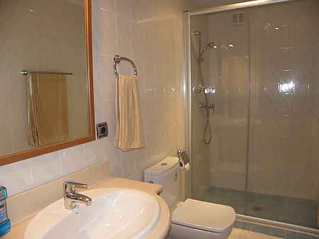 Apartment for sale located in the old town of Besalú. - 20