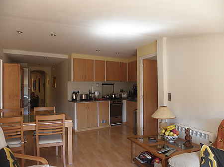Apartment for sale located in the old town of Besalú. - 8