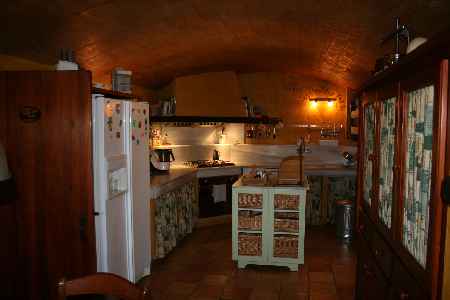 Completely restored farmhouse located in Pla de l'Estany. - 10