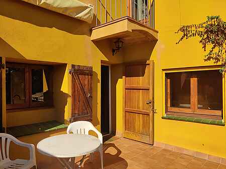 Preciosa casa rústica, situada en el pueblo de Serinyà. - 25