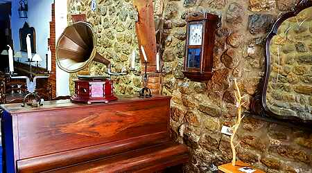 Restaurant de lloguer situat al poble de Besalú. - 1
