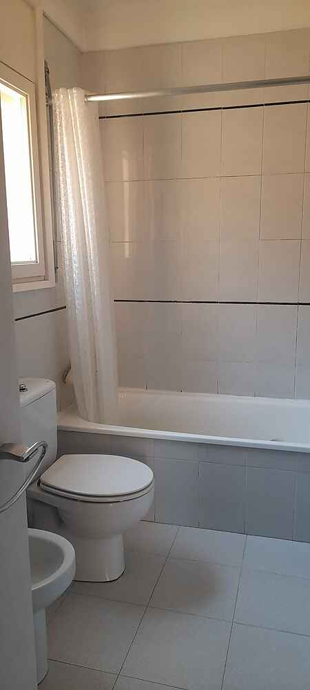Townhouse for sale, located in Besalú. - 13