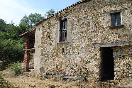 Farmhouse for sale, located in St Feliu de Pallerols. - 10