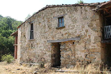 Masia en venda, situada a St Feliu de Pallerols. - 0