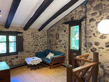 Farmhouse for sale, located in the Vall d'en Bas. - 11