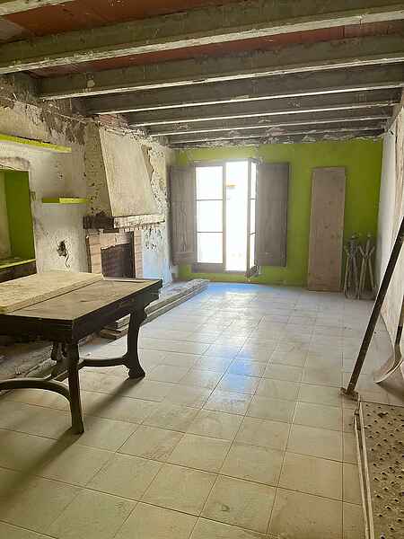 Gran casa de pueblo en venta, situada en el pueblo de Serinyà. - 4