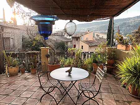 Nice apartment for sale, located in the town of Besalú. - 0