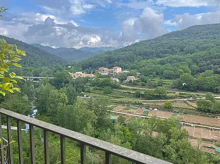 Bonica casa de poble situada a Castellfollit de la Roca. - 19