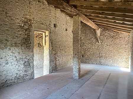 Magnifica casa de poble, situada a Crespià. - 5