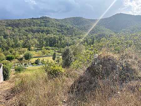 Beautiful land for sale, located in Besalú. - 1