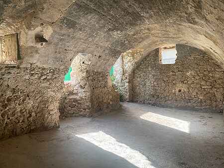 Magnifica casa de poble, situada a Crespià. - 6