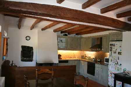 Renovated country house located in Sant Ferriol. - 2