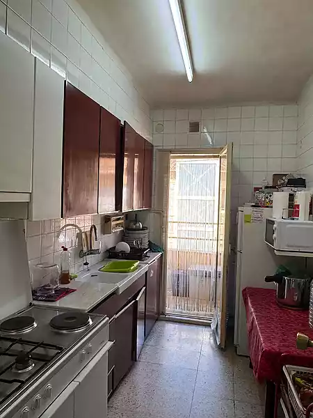 Apartment for sale located in the village of Besalú - 2