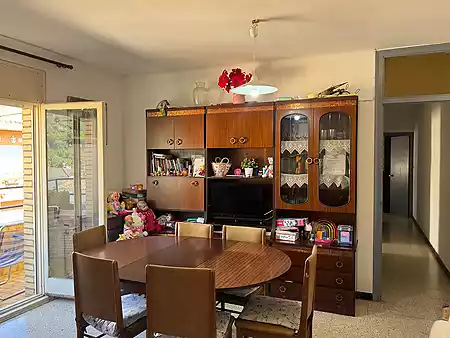 Apartment for sale located in the village of Besalú - 0