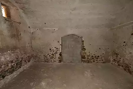 Casa de pueblo para restaurar, situada en Crespià - 6