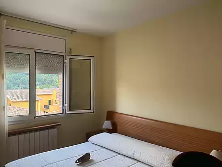 Fantastic Townhouse with Patio and Garage in Sant Jaume de Llierca - 8