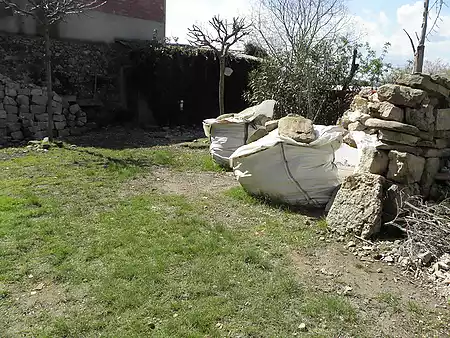 Large village house with a garden, located in the historic centre of Serinyà. - 25