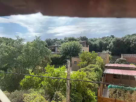 Large village house with a garden, located in the historic centre of Serinyà. - 24