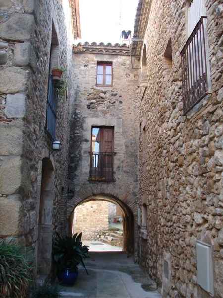 Rural tourism house located in Pla de l'Estany. - 3