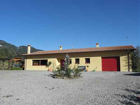 Fantastic single-story house with a 7,860 m² plot. - 27