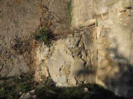 Ruïna per restaurar situada a la zona de Palol de Revardit. - 3